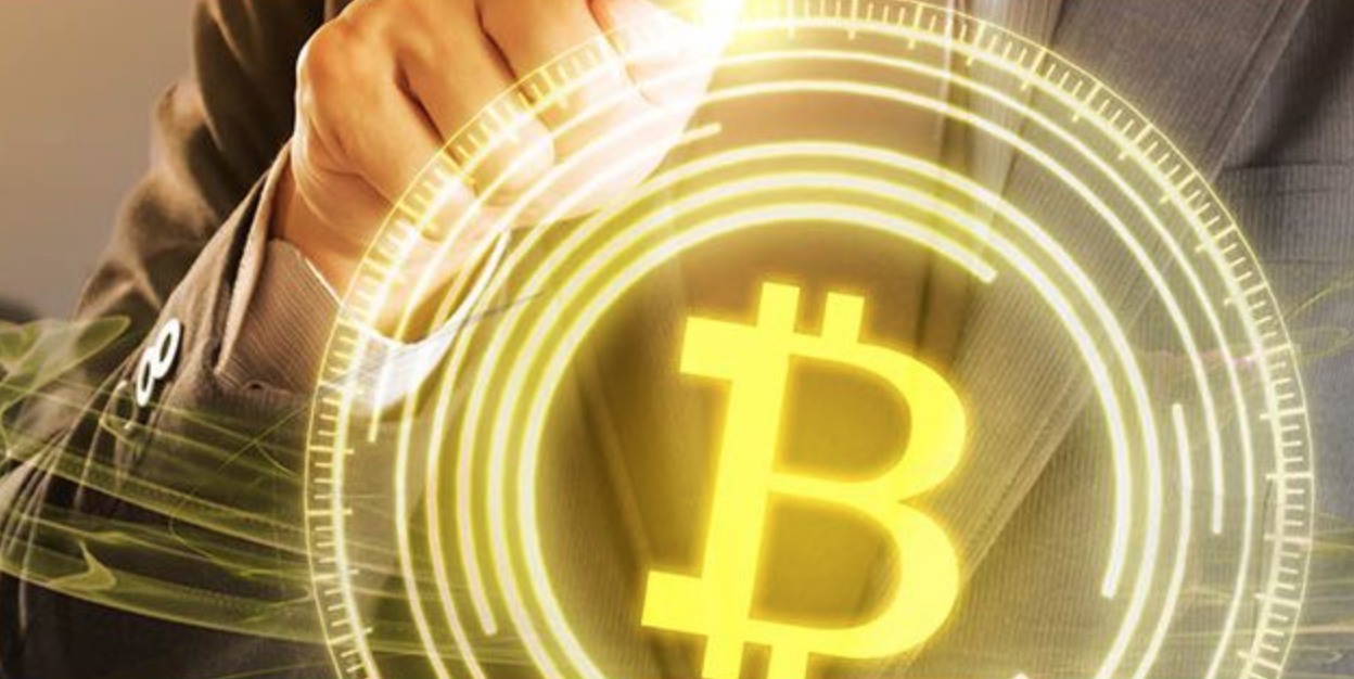 Bitcoin, de la schemă piramidală la speranța unei revoluții financiare