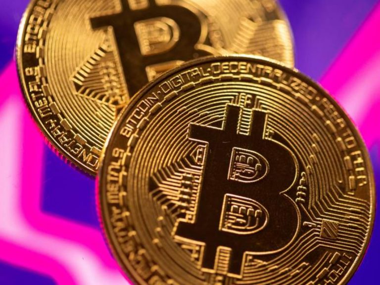 Bitcoin, moneda care profită de criză | fitexpressalba.ro